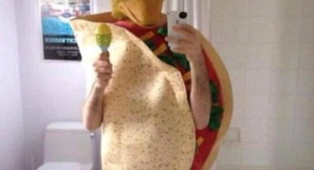 Listo para la fiesta, pero primero dejame tomar un autofoto