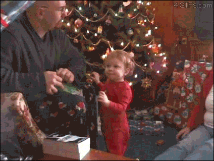 Formas de no abrir un regalo frente a un niño