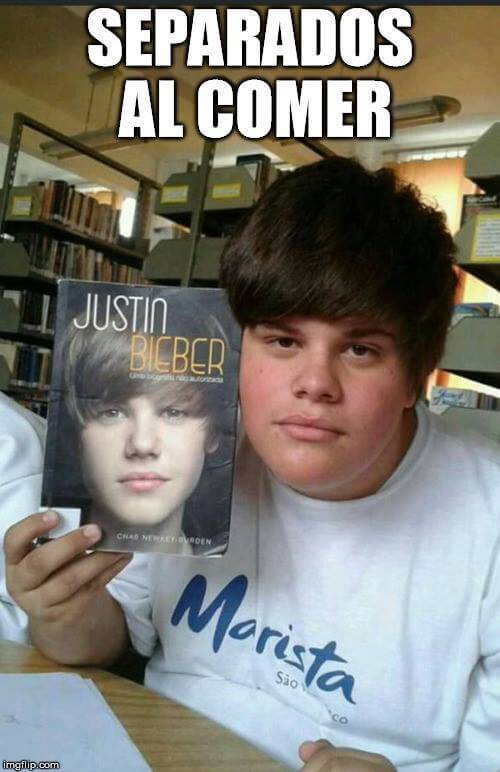 Literalmente es el doble de Justin Bieber